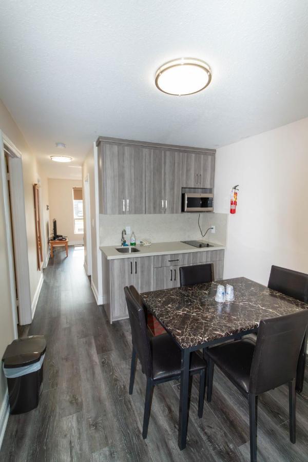 Borden Inn And Suites Angus Esterno foto